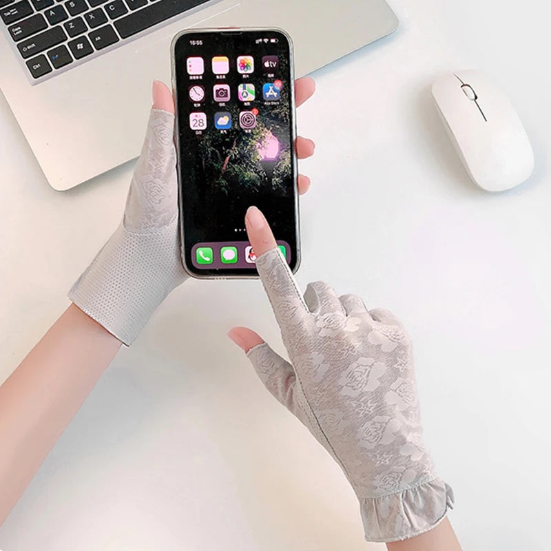 Women Summer Sunscreen Lace Flowers Driving Cycling Breathable Half Finger Gloves Thin Mesh Ice Silk Touch Screen Anti-Slip